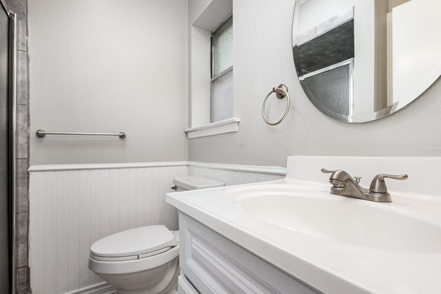 1740 Cynthia Lane, Hurst, TX 76054