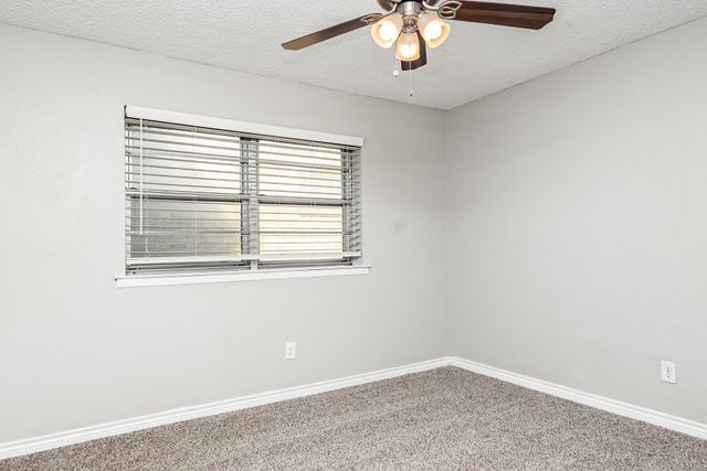 1740 Cynthia Lane, Hurst, TX 76054