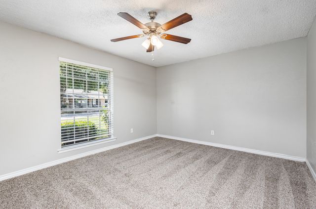 1740 Cynthia Lane, Hurst, TX 76054