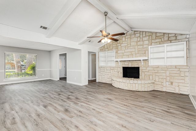 1740 Cynthia Lane, Hurst, TX 76054