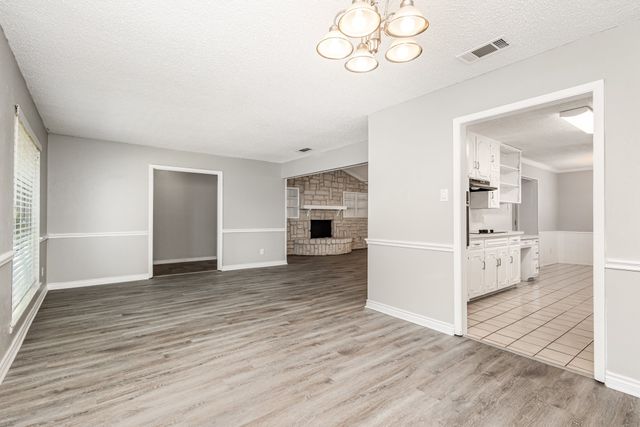 1740 Cynthia Lane, Hurst, TX 76054