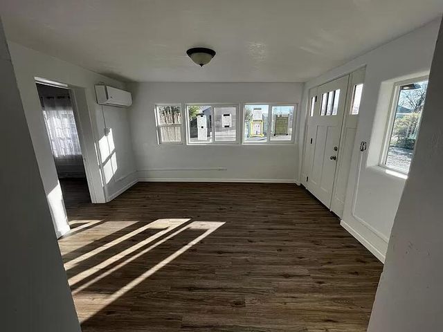 1321 15th Street NW, Albuquerque, NM 87104