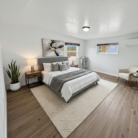 1321 15th Street NW, Albuquerque, NM 87104