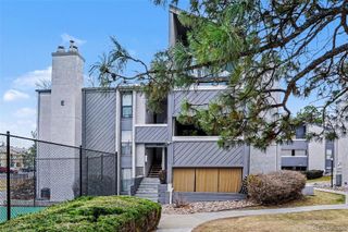 9867 E Peakview Avenue E06, Englewood, CO 80111