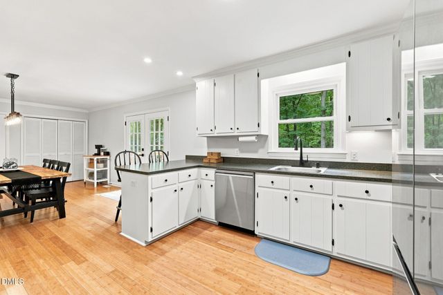 7614 Fawnbrook Drive, Hillsborough, NC 27278