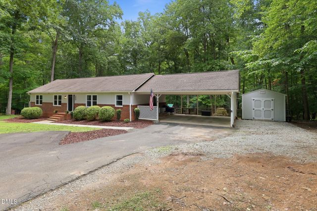 7614 Fawnbrook Drive, Hillsborough, NC 27278