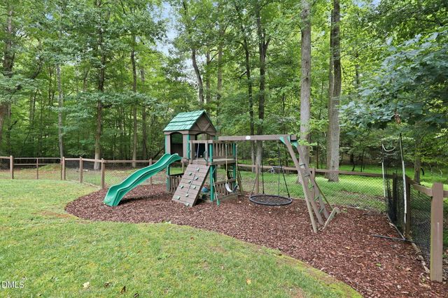 7614 Fawnbrook Drive, Hillsborough, NC 27278