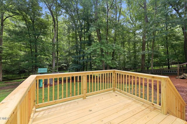 7614 Fawnbrook Drive, Hillsborough, NC 27278