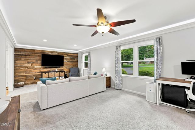 7614 Fawnbrook Drive, Hillsborough, NC 27278