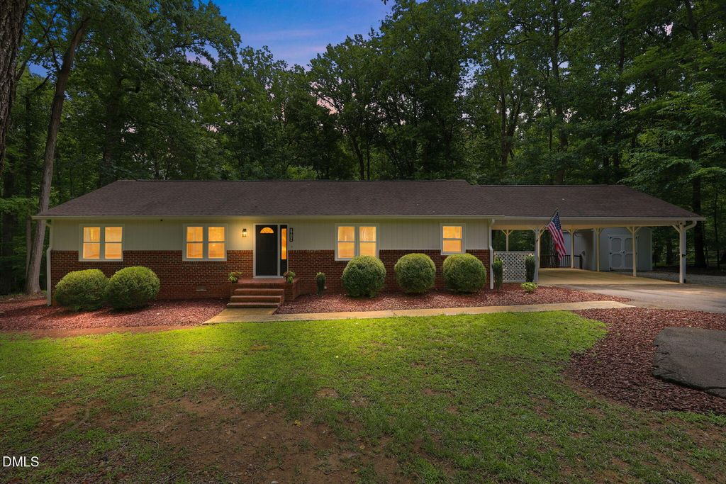 7614 Fawnbrook Drive, Hillsborough, NC 27278