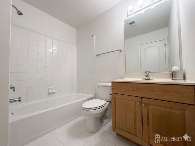 406 Birch Court, New Brunswick, NJ 08901