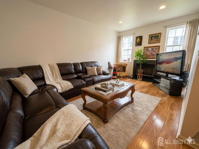 406 Birch Court, New Brunswick, NJ 08901