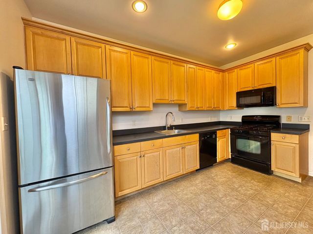 406 Birch Court, New Brunswick, NJ 08901