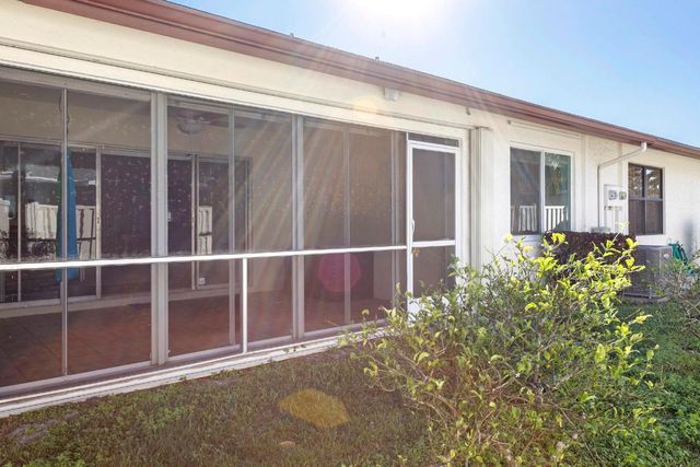 140 Moccasin Trail S, Jupiter, FL 33458