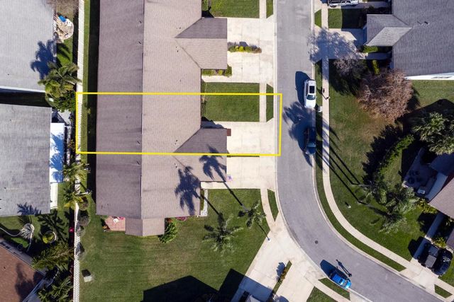 140 Moccasin Trail S, Jupiter, FL 33458