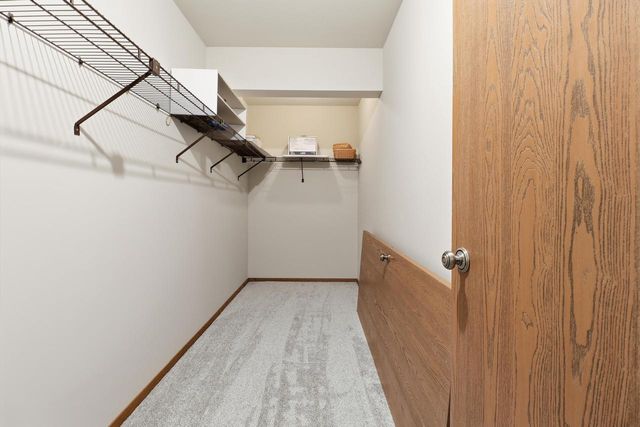 W177N9766 Riversbend CIRCLE E, Germantown, WI 53022