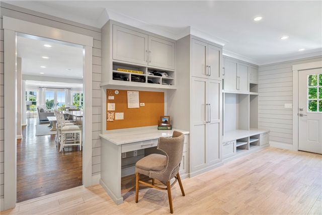 60 Van Wickle Lane, Bristol, RI 02809