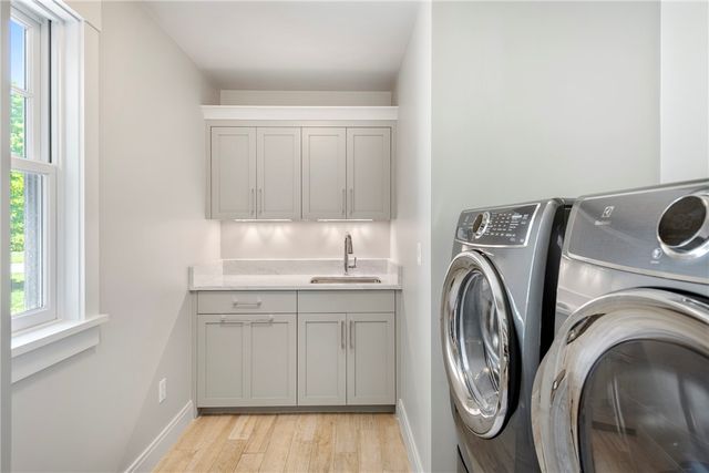 60 Van Wickle Lane, Bristol, RI 02809