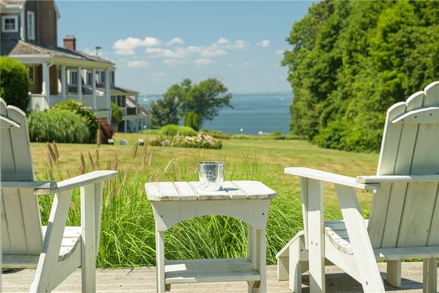 60 Van Wickle Lane, Bristol, RI 02809