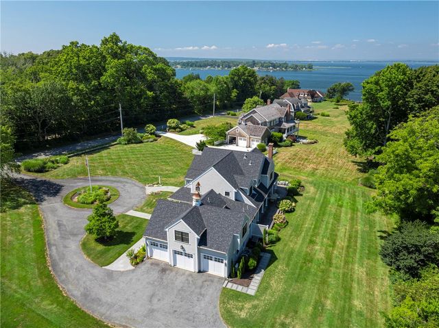 60 Van Wickle Lane, Bristol, RI 02809