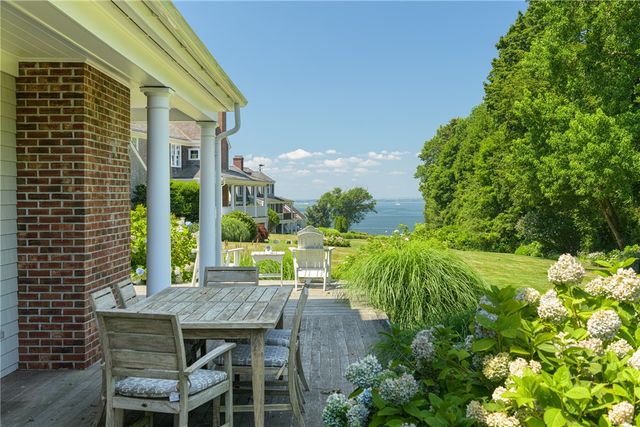 60 Van Wickle Lane, Bristol, RI 02809