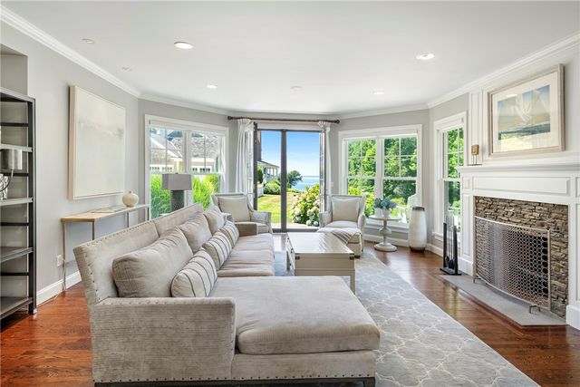 60 Van Wickle Lane, Bristol, RI 02809