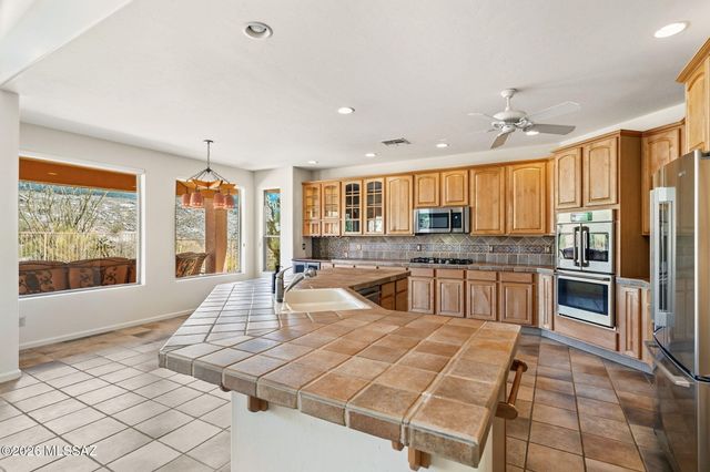 37153 S Desert Sky Lane, Tucson, AZ 85739