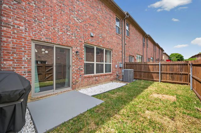 415 Teague Drive, Lewisville, TX 75067