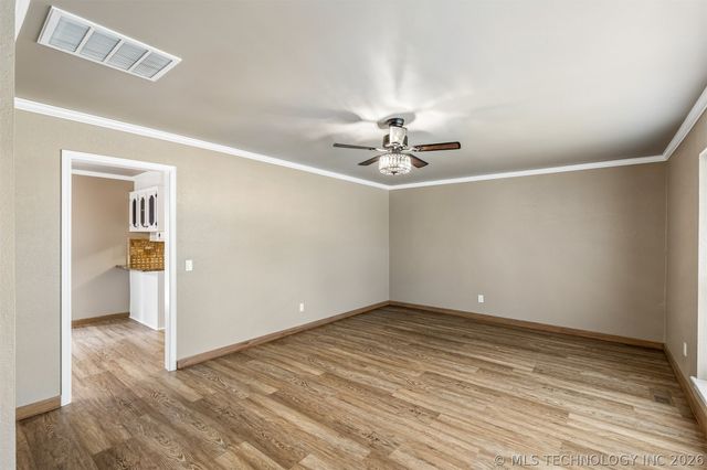 813 E Teresa Avenue, Sapulpa, OK 74066
