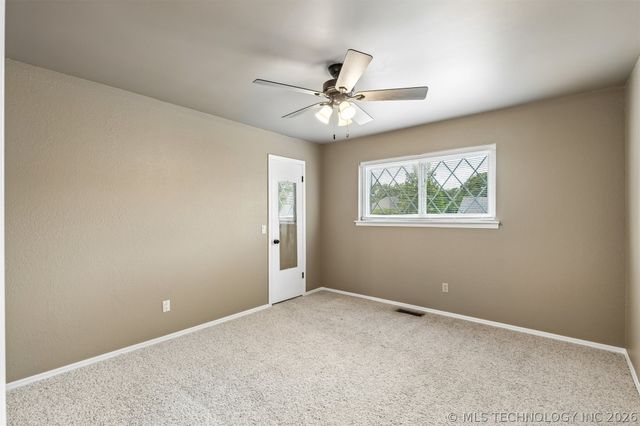 813 E Teresa Avenue, Sapulpa, OK 74066