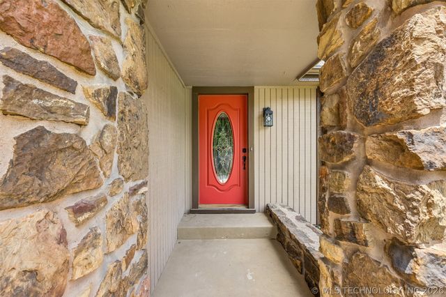813 E Teresa Avenue, Sapulpa, OK 74066