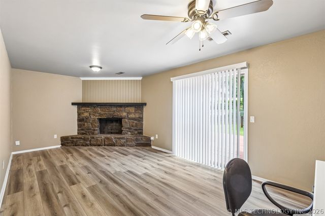 813 E Teresa Avenue, Sapulpa, OK 74066