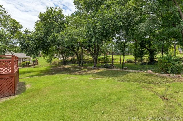 813 E Teresa Avenue, Sapulpa, OK 74066