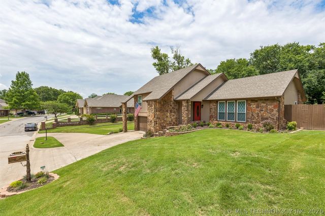 813 E Teresa Avenue, Sapulpa, OK 74066