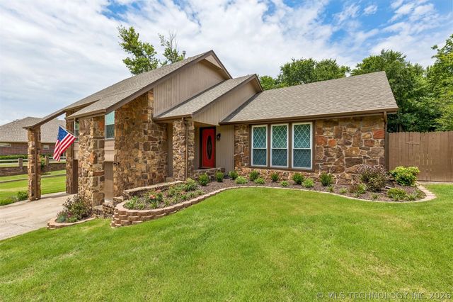 813 E Teresa Avenue, Sapulpa, OK 74066