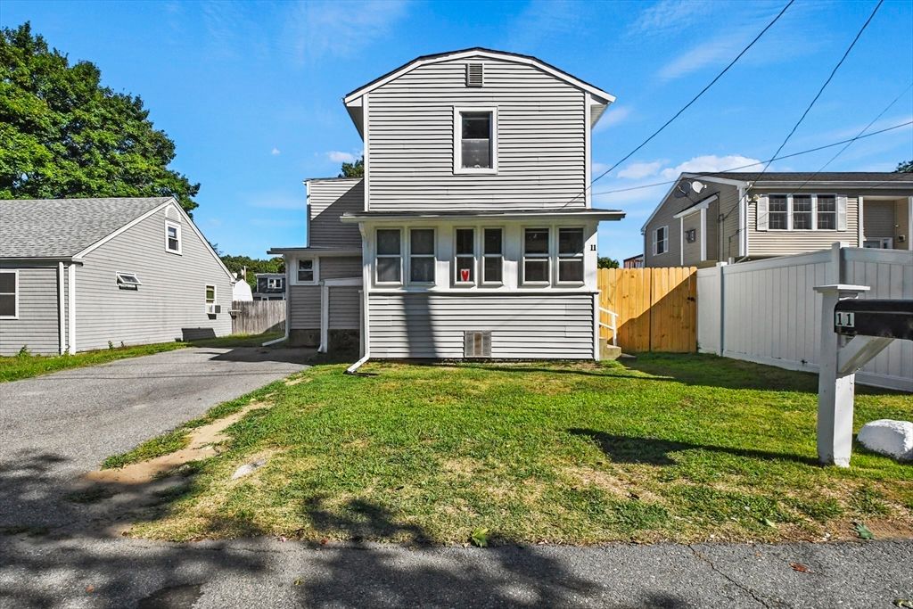 11 Vincent St, Dartmouth, MA 02747