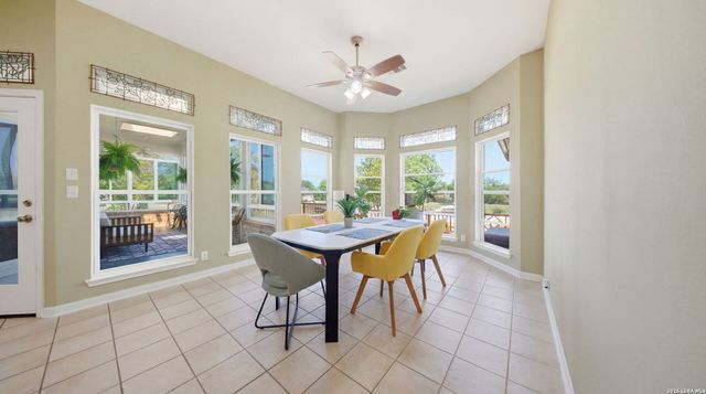 126 Juniper Ln, Boerne, TX 78006