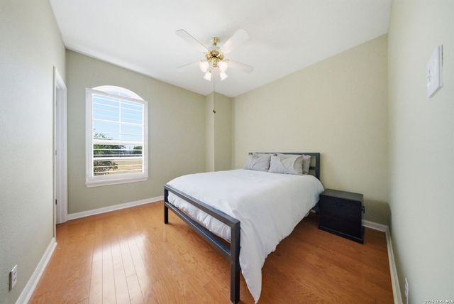 126 Juniper Ln, Boerne, TX 78006