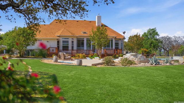 126 Juniper Ln, Boerne, TX 78006