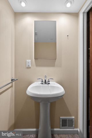 523 WIGARD AVE, Philadelphia, PA 19128