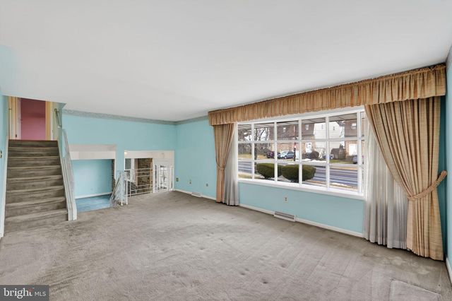 523 WIGARD AVE, Philadelphia, PA 19128