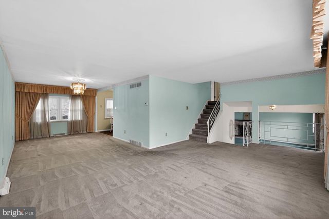 523 WIGARD AVE, Philadelphia, PA 19128