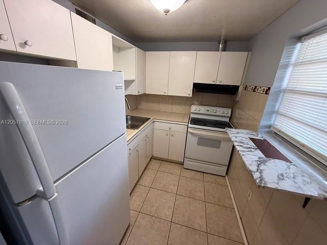 6095 W 18th Avenue S330, Hialeah, FL 33012