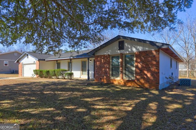 105 Mitchell Court, Warner Robins, GA 31093