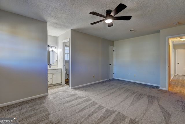 105 Mitchell Court, Warner Robins, GA 31093