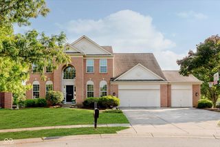 11589 Suncatcher Drive, Fishers, IN 46037