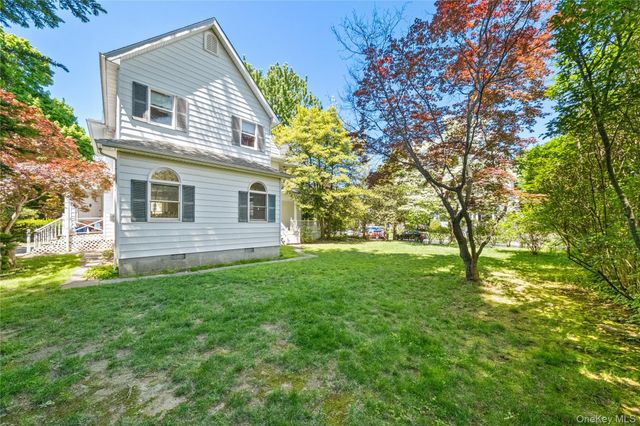8 Hobart Street, Bronxville, NY 10708