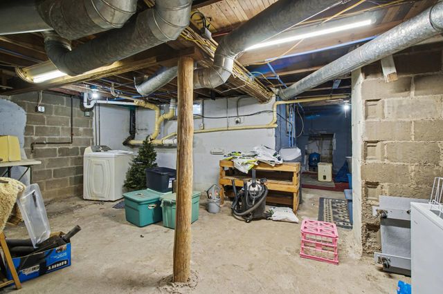 256 St Marys Lake, Battle Creek, MI 49017