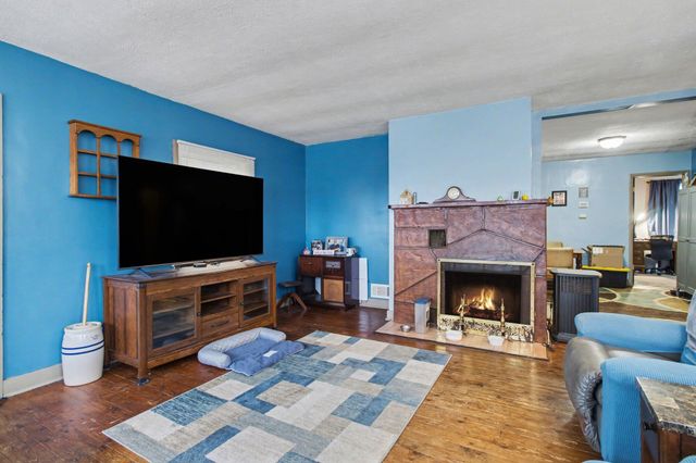 256 St Marys Lake, Battle Creek, MI 49017