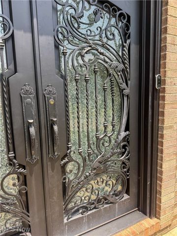 5123 Glenbrook Drive, Vienna, WV 26105